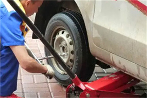 洪山区附近拖车24小时服务热线电话